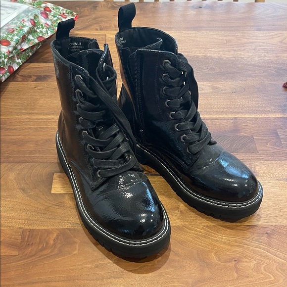 Dunes Shoes - Black Ankle Boots for Women